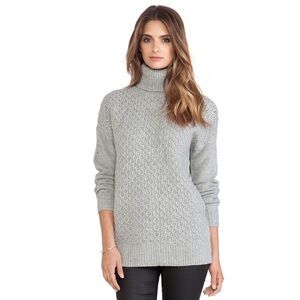 NWOT DEMYLEE Ruth Turtleneck Sweater Light Heather Grey Casual Women’s